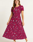 Kvinders Blomsterkjole Hvid Polyester Korte Ærmer Elegant Silhuet Casual Design